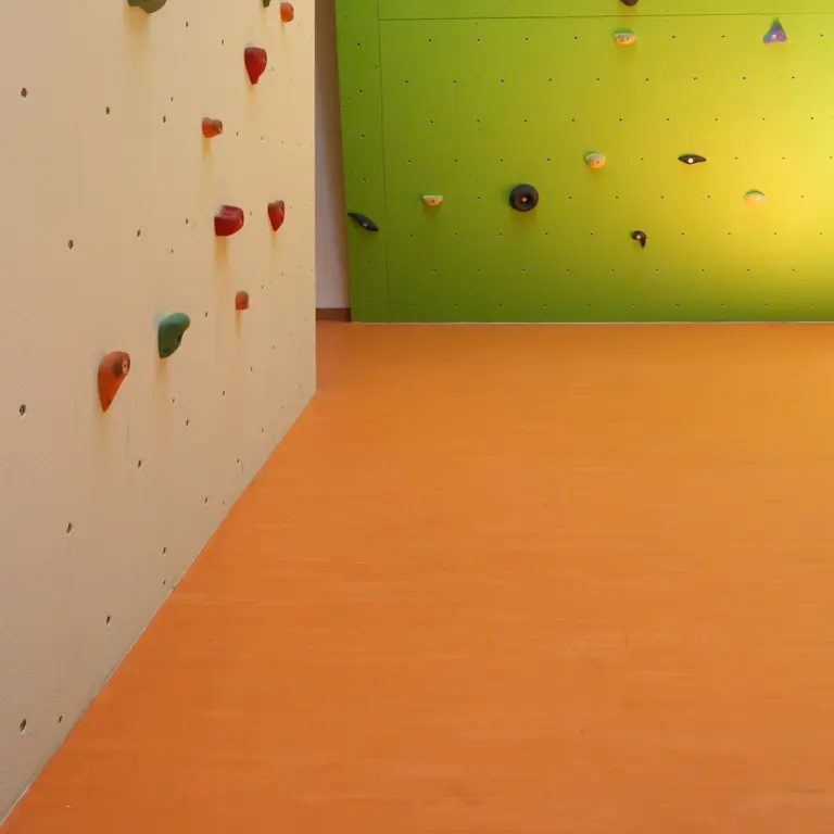  SAFETY FLOOR
