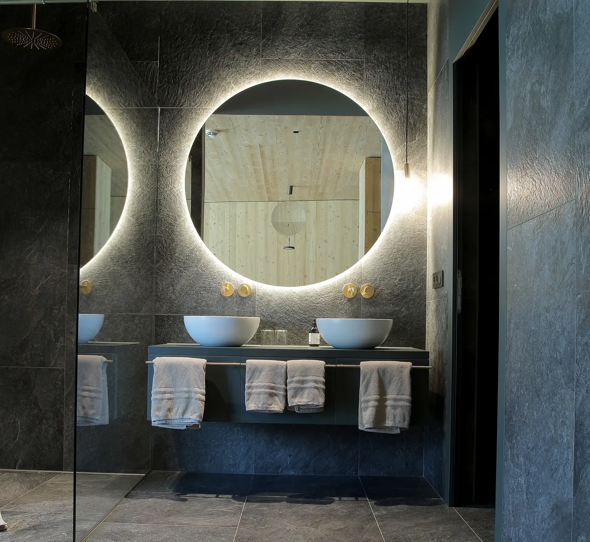 Black Bath